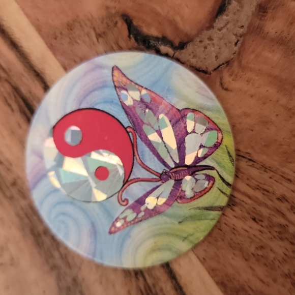 Set of 3 pogs - Picture 3 of 5